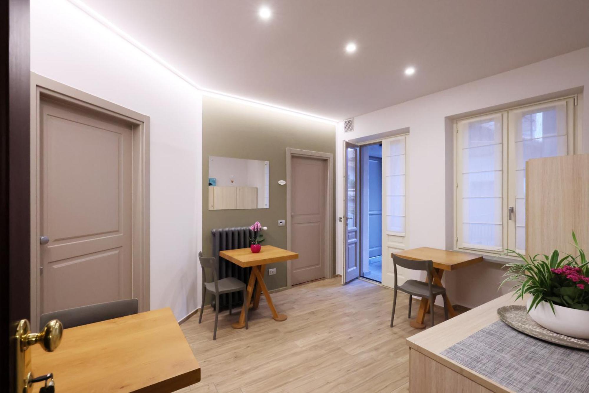 Palazzo Belli Bed & Breakfast อัลบา ภายนอก รูปภาพ