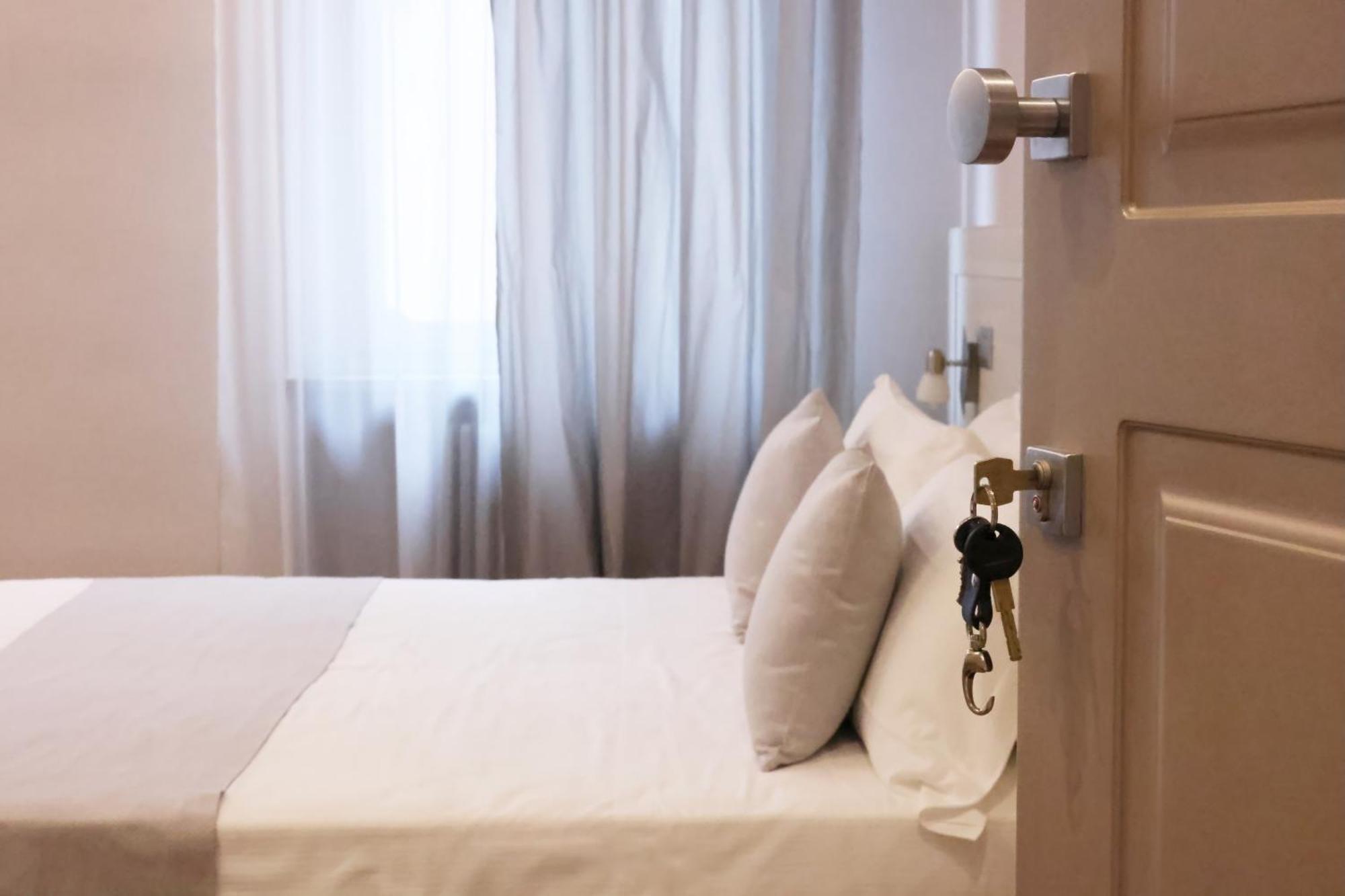 Palazzo Belli Bed & Breakfast อัลบา ภายนอก รูปภาพ