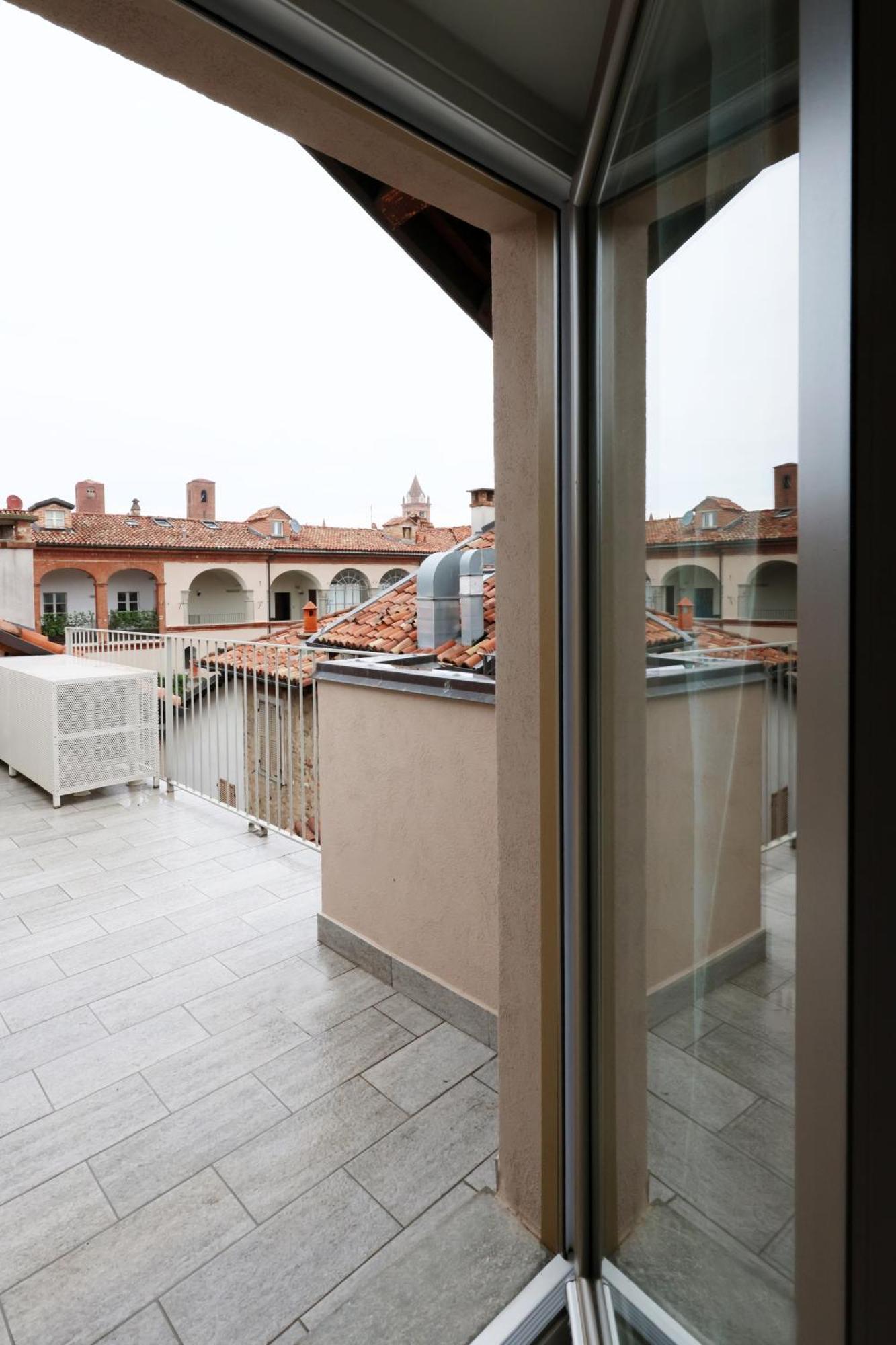 Palazzo Belli Bed & Breakfast อัลบา ภายนอก รูปภาพ