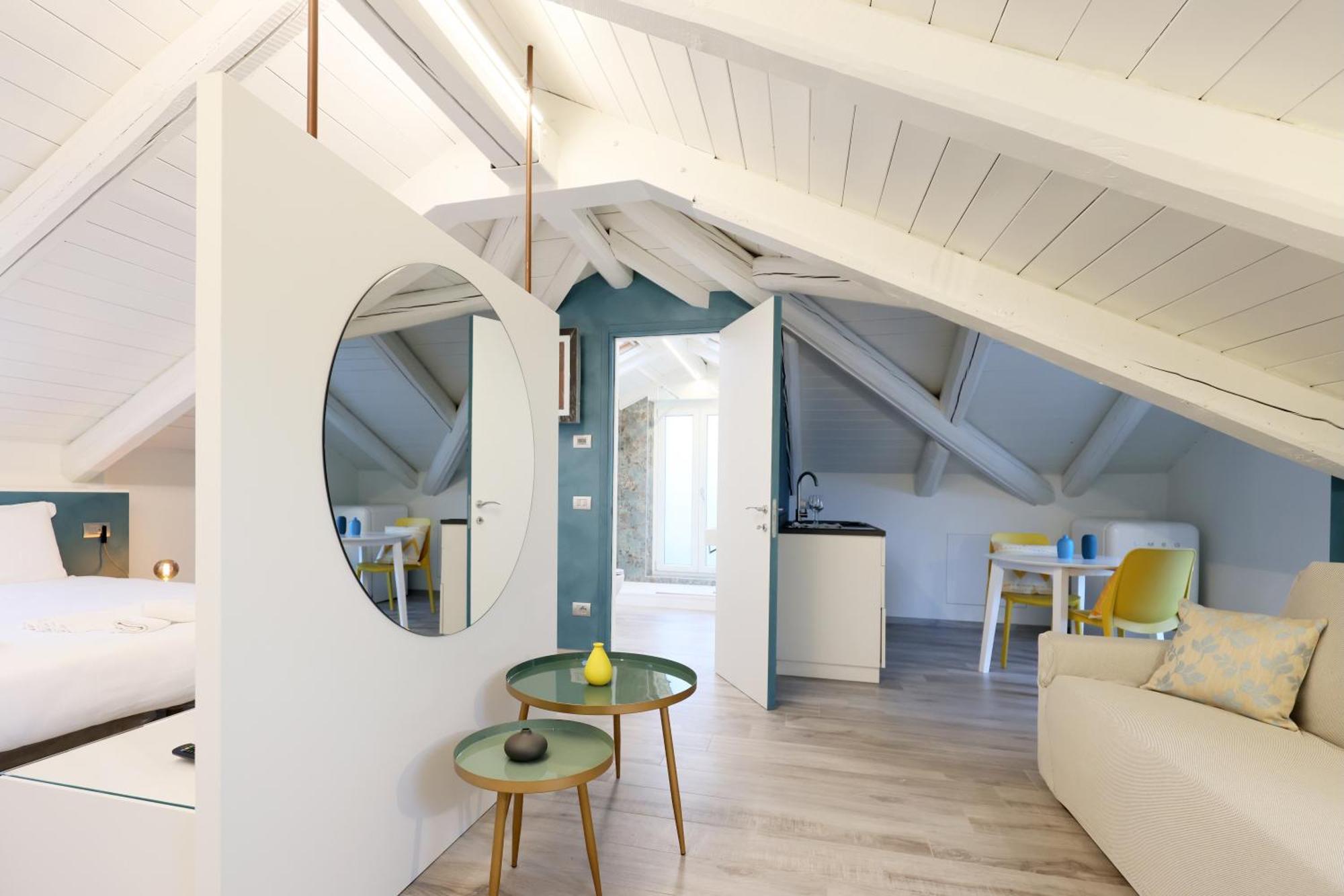 Palazzo Belli Bed & Breakfast อัลบา ภายนอก รูปภาพ