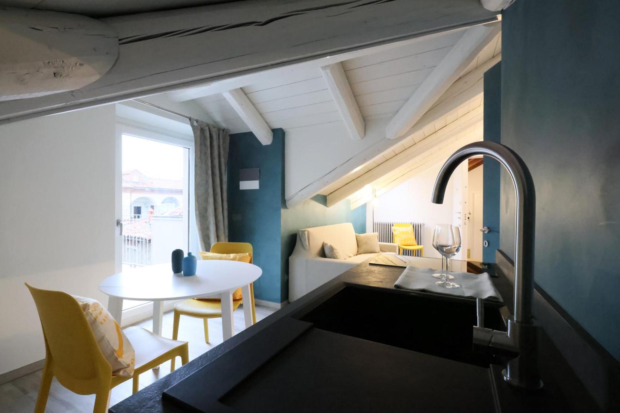Palazzo Belli Bed & Breakfast อัลบา ภายนอก รูปภาพ